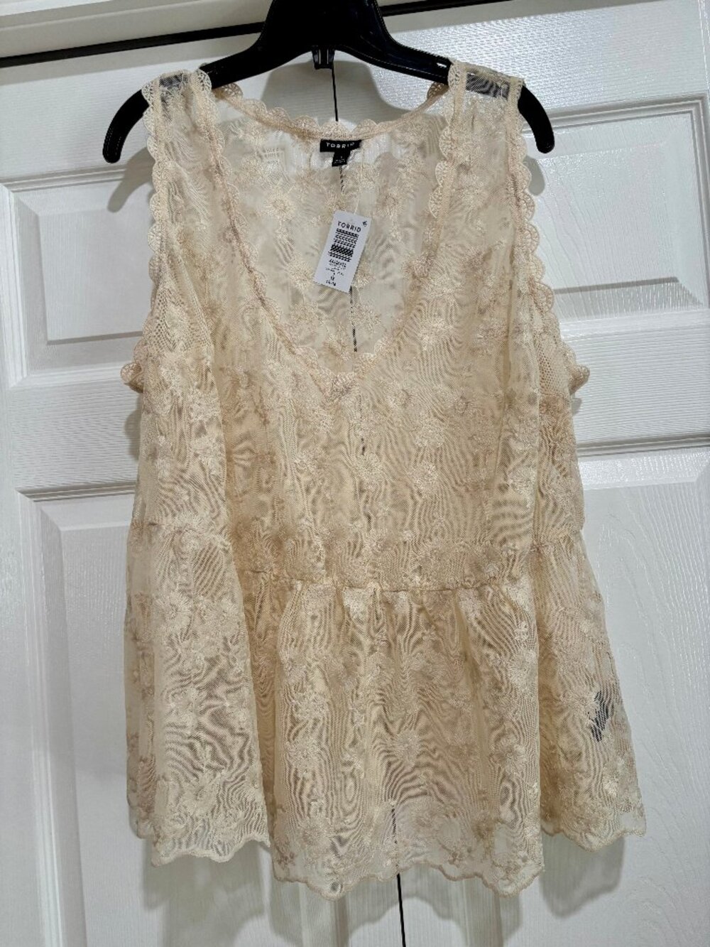 Torrid Lave V-Neck Tank Size 1X
